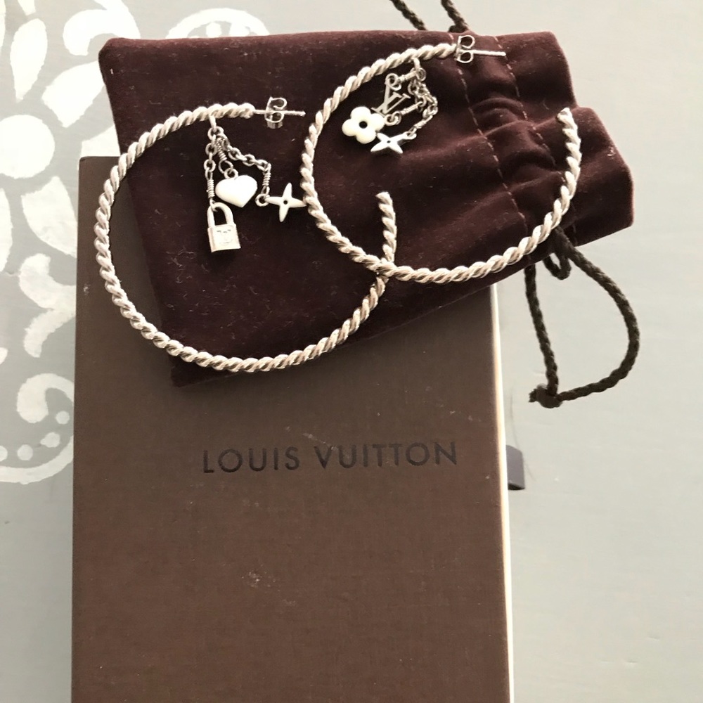 Pre owned Authentic Louis Vuitton hoop earrings